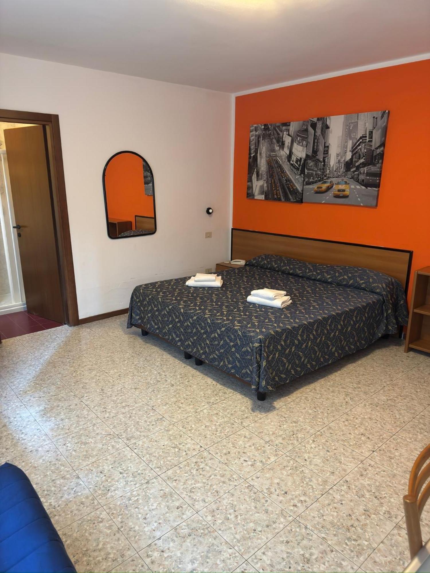 Hotel Benacus Bardolino Exterior foto