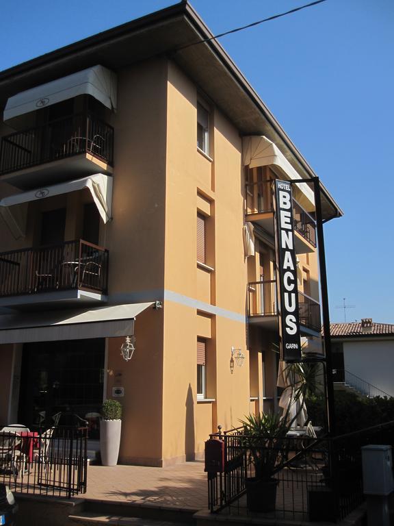 Hotel Benacus Bardolino Exterior foto