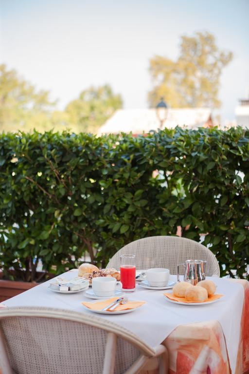 Hotel Benacus Bardolino Exterior foto