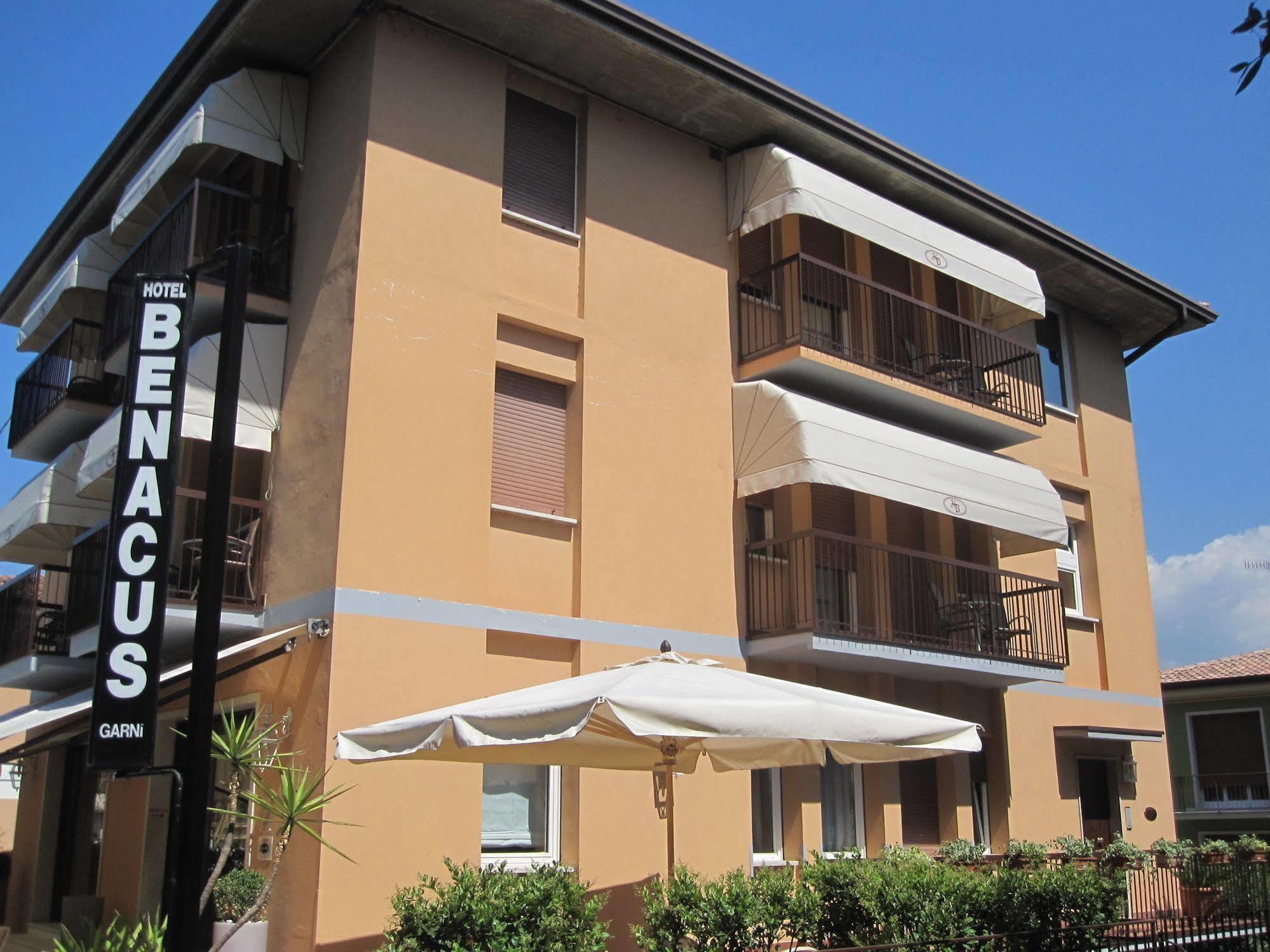 Hotel Benacus Bardolino Exterior foto
