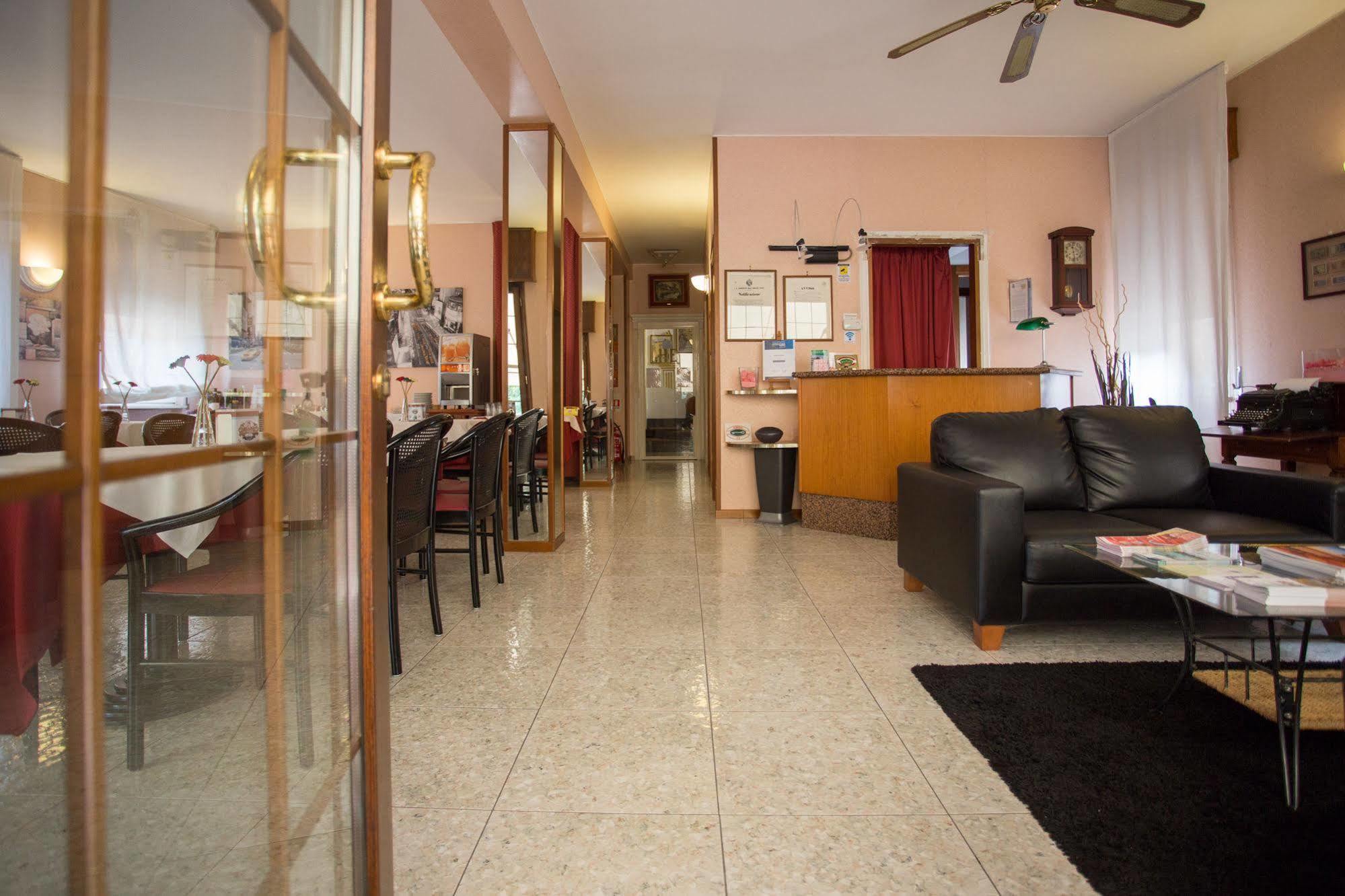 Hotel Benacus Bardolino Exterior foto