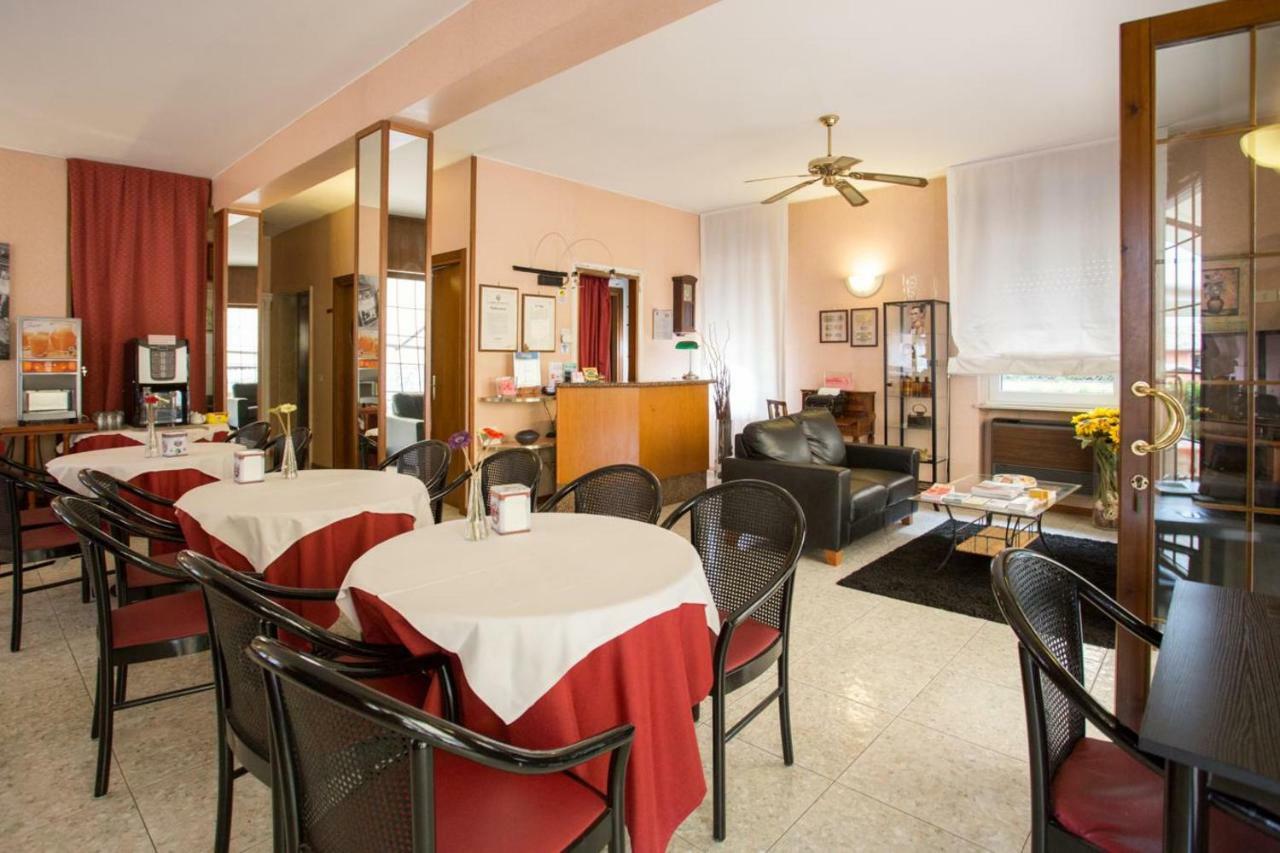 Hotel Benacus Bardolino Exterior foto