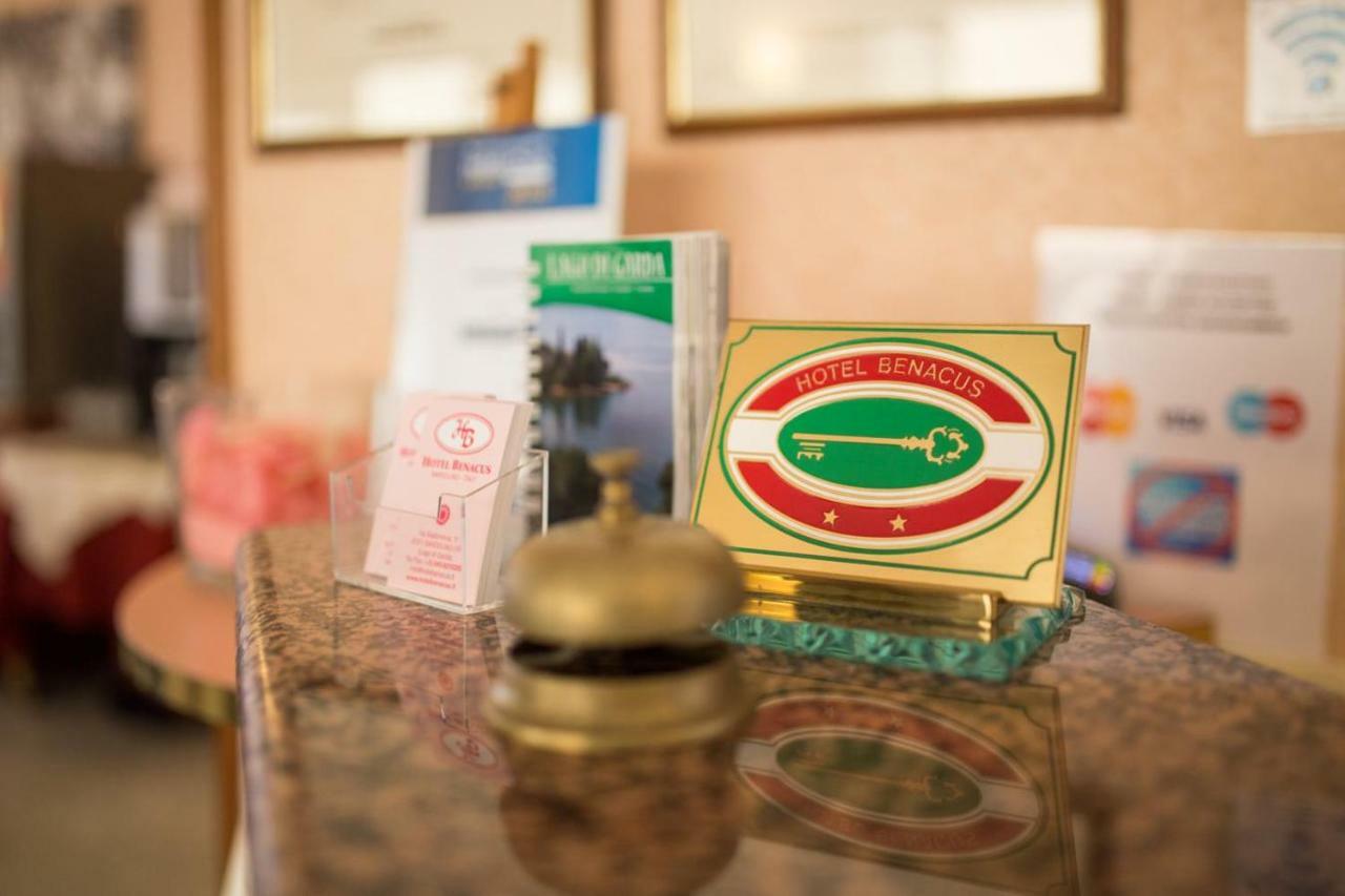 Hotel Benacus Bardolino Exterior foto